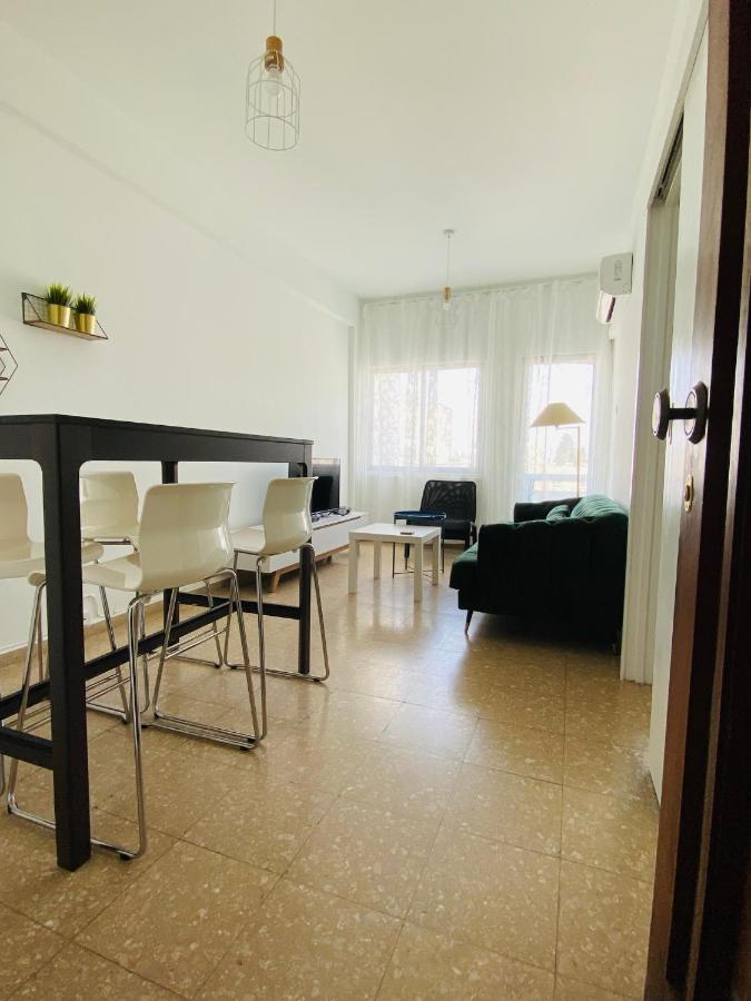 Simple One Bedroom Flat In Engomi Dış mekan fotoğraf
